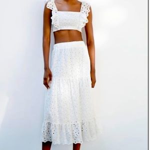 Zara Set - CROPPED TOP & SKIRT WITH OPENWORk EMBROIDERY  Size Xs